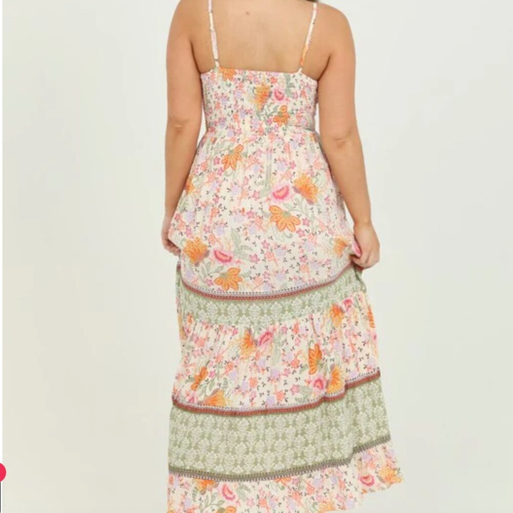 Angie - Twist Maxi Dress - Picture 4 of 4
